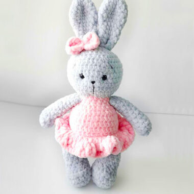 Rosie the Plush Bunny in Skirt Amigurumi Free Pattern (1)