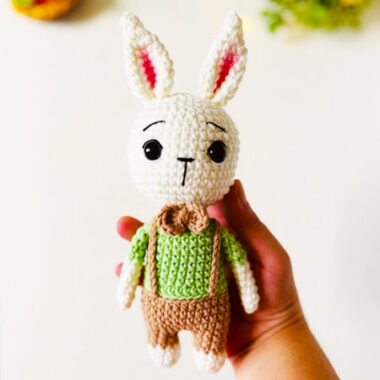 Bunny Jorge in Overalls Crochet PDF Free Pattern (1)