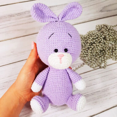Molly the Bunny with Short Ears Amigurumi Free Pattern (1)