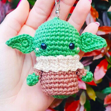 Baby Yoda Keychain PDF Crochet Free Pattern (1)