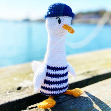 Gulliver the Seagull with Hat Crochet PDF Free Pattern (1)