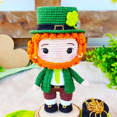 Leprechaun Elf Crochet Christmas Doll PDF Pattern (2)