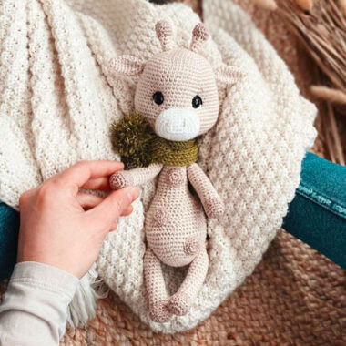 Amigurumi Poppy the Giraffe Free PDF Pattern (1)