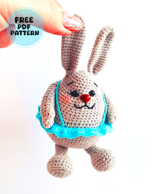 Shelly the Bunny on the Lawn Amigurumi PDF Pattern
