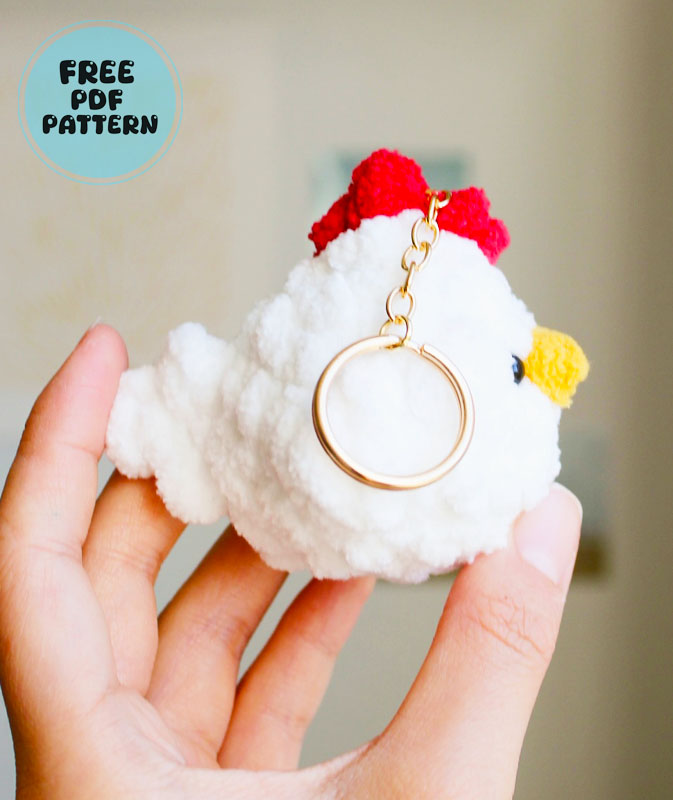 Mini Chicken Keychain Crochet Free Pattern (2)