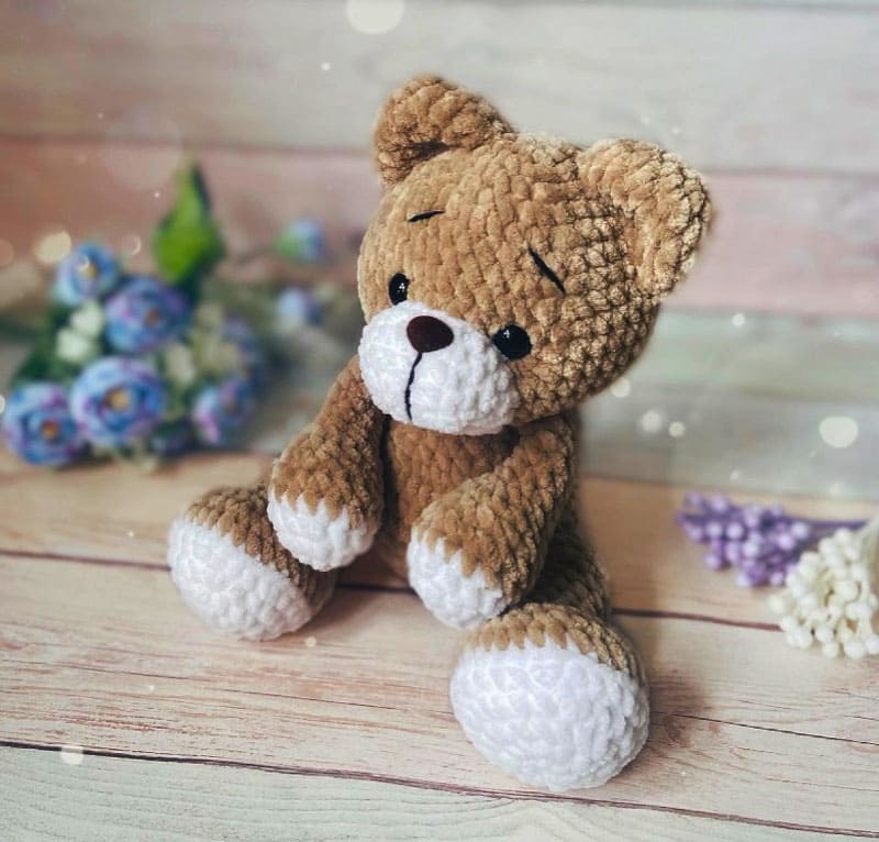 Velvet Teddy Bear Niko Amigurumi Crochet Pattern (1)