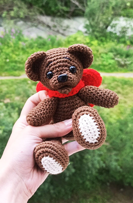 Teddy Bear with Scarf Amigurumi Free Crochet Pattern