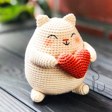 Kitten Daisy with Heart Amigurumi PDF Free Pattern (2)