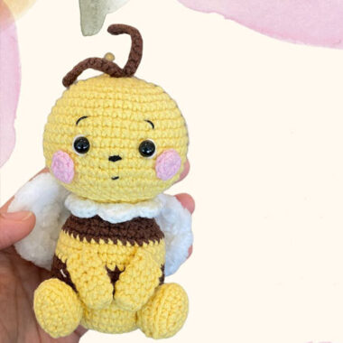 Crochet Cute Bee Amigurumi PDF Free Pattern (1)