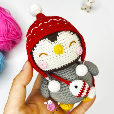 Crochet Penguin for Chirstmas Free PDF Pattern (1)