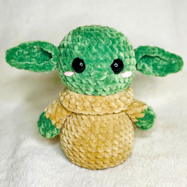Crochet Plush Alien Baby Yoda Amigurumi Free Pattern (2)