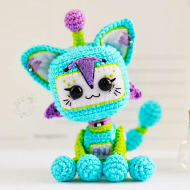 Crochet Robot Cat Amigurumi Free PDF Pattern (1)