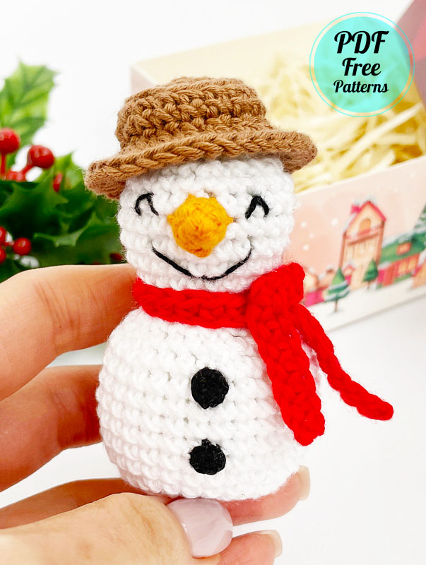 Snowman for Christmas PDF Crochet Amigurumi Pattern (2)