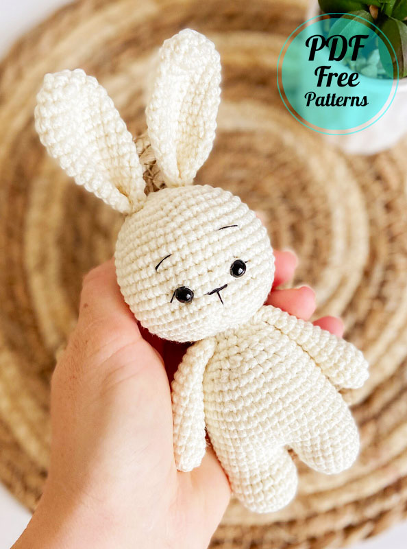 Crochet bunny amigurumi for beginners without sewing