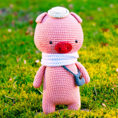 Cute Crochet Pig Mike Free Amigurumi PDF Pattern (1)