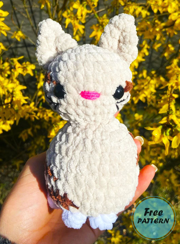 Beginner Sitting Crochet Cat Free Pattern