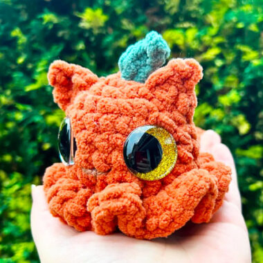 Plush Ghost Cat Free Halloween PDF Crochet Pattern (1)