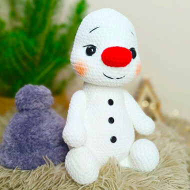 Chrsitmas Snowman with Plush Hat Free PDF Amigurumi Pattern (1)
