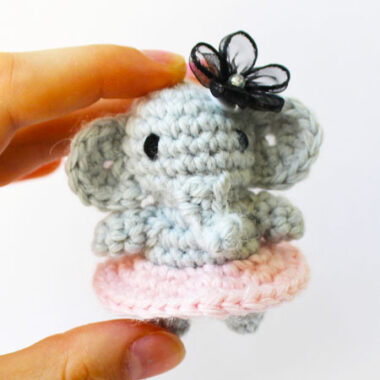 Beginner Crochet Elephant with Pink Skirt Pattern (2)