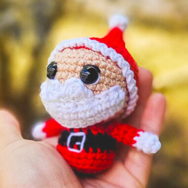 Santa Claus for Christmas Pine Tree Crochet Pattern (2)