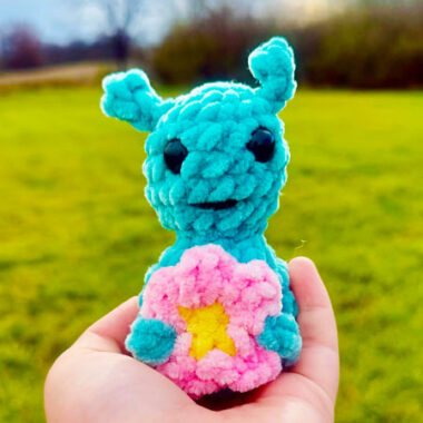 Zoe the Baby Alien with Flower Crochet PDF Pattern (1)
