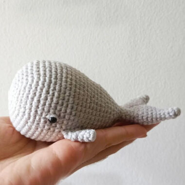 Beginner Whale for Keychain Amigurumi PDF Pattern (1)