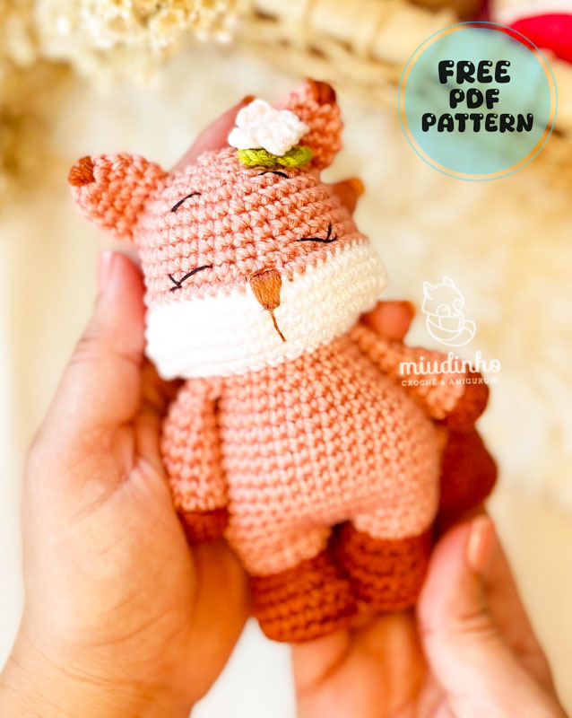Cute fox with Flower Buckle Crochet PDF Pattern