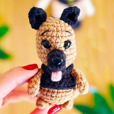 Guard Dog Keychain Amigurumi PDF Free Pattern (1)