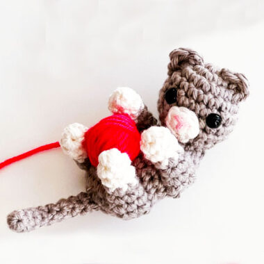 Mini Crochet Cat Keychain Free PDF Pattern (2)