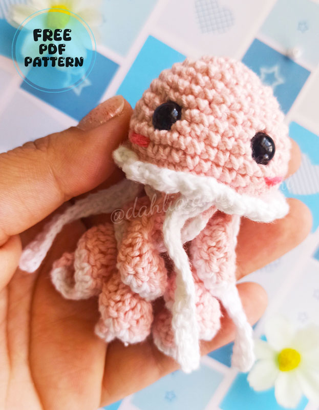 Jellyfish Keychain Medusa Free Crochet Pattern Jellyfish Keychain Medusa Free Crochet Pattern