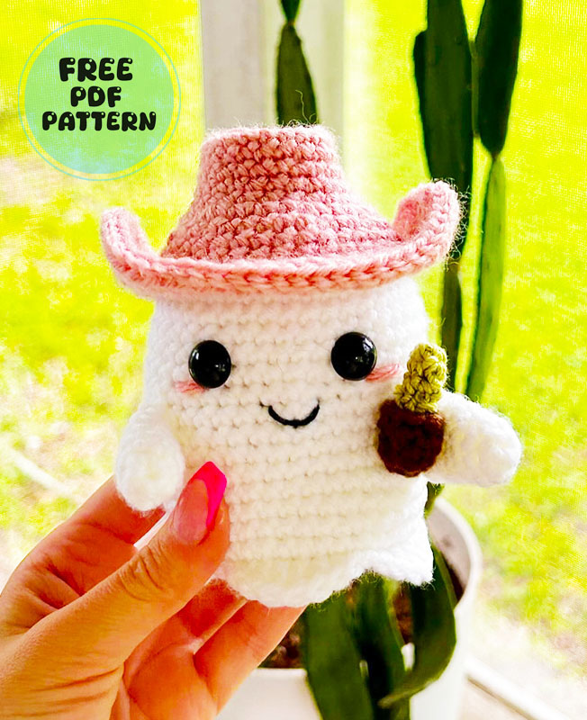 Ghost with Cowboy Hat Free Amigurumi Pattern